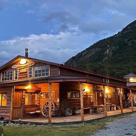 Villa O'Higgins El Mosco旅舍 外观 照片